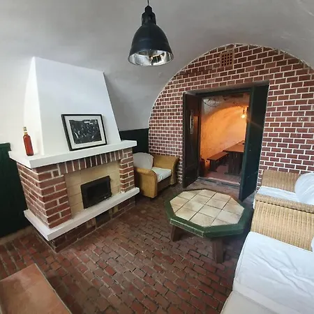Apartament Kishaz A Hegyen *
